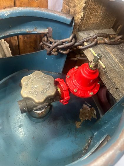 ถังแก๊ส 15 โล พร้อมหัวปรับแก๊สสาย แก๊สเต็มถัง