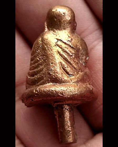 ล้างผิว รูปหล่อ-เหรียญหล่อจอบใหญ่ หลวงพ่อเงิน รุ่นปืนแตก วัดคงคาราม (บางคลานใต้) ตัดจากช่อกรรมการ รูปที่ 2