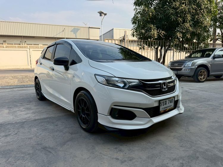 Honda Jazz 2017 1.5 S i-VTEC Sedan เบนซิน ไม่ติดแก๊ส เกียร์อัตโนมัติ ขาว รูปที่ 3