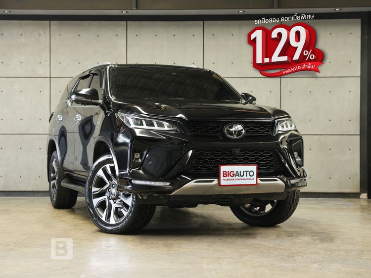 Toyota Fortuner 2023 2.8 Legender 4WD Utility-car ดีเซล ไม่ติดแก๊ส เกียร์อัตโนมัติ ดำ