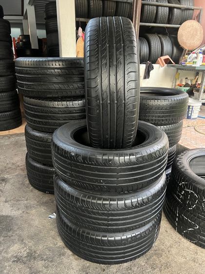 ยาง Dunlop Sp Sport maxx050 235 60 18 ปี23 เส้น 650 บาท