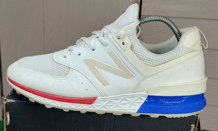 รองเท้า💥New Balance 574💥ของแท้‼️พื้นนิ่ม เบา ...สวยๆ สภาพดี💥ไซร์ 42 รูปที่ 6