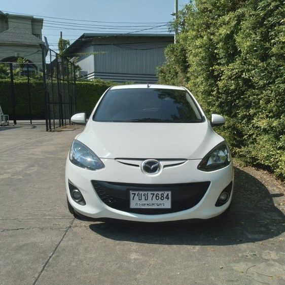รถ Mazda Mazda 2 1.5 Spirit Sports สี ขาว