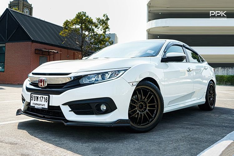 Honda Civic 2017 1.8 EL i-VTEC Sedan เบนซิน ไม่ติดแก๊ส เกียร์อัตโนมัติ ขาว