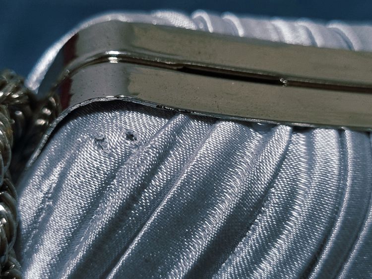 กระเป๋า box clutch สีเทาเงิน รูปที่ 2