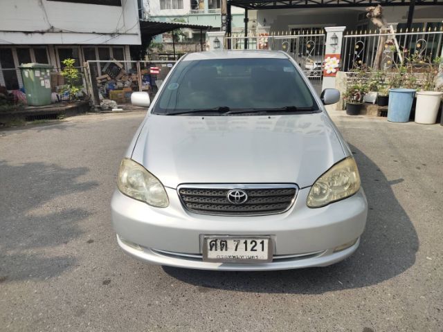 รถ Toyota Altis 1.8 E สี บรอนซ์ทอง