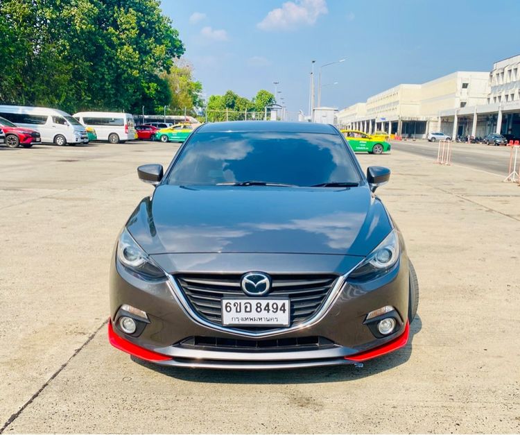 Mazda Mazda3 2017 2.0 S Sports Sedan เบนซิน ไม่ติดแก๊ส เกียร์อัตโนมัติ น้ำตาล รูปที่ 2