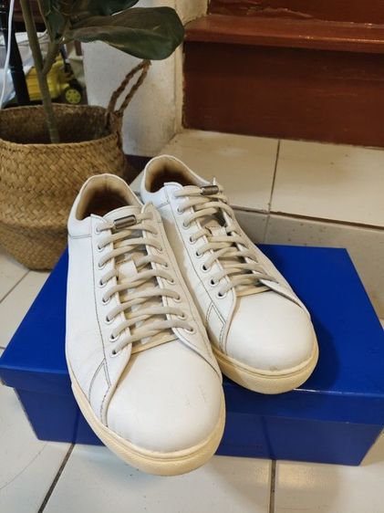 รองเท้า era won หนังแกะแท้ นุ่มสบายเท้ามาก สภาพดี 27.5cm