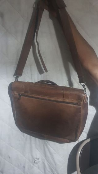 สำรวยกระเป๋าหนัง รูปที่ 2