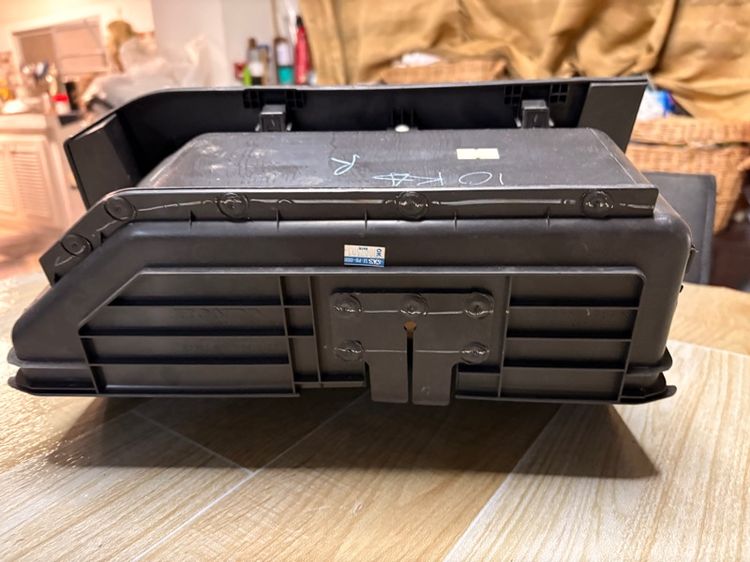 ลิ้นชักใต้เบาะรถยนต์ รูปที่ 3