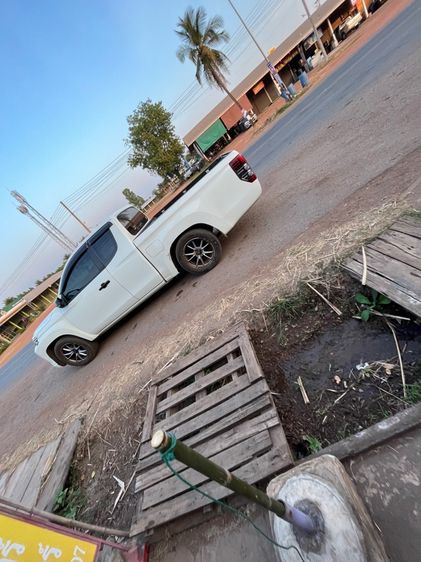 Mitsubishi Triton 2022 2.5 GLX Sedan ดีเซล ไม่ติดแก๊ส เกียร์ธรรมดา ขาว รูปที่ 3