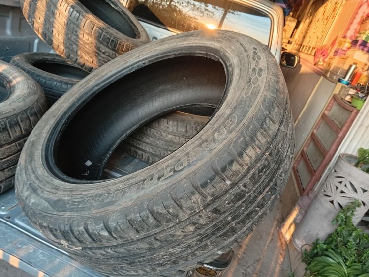 ยางขอบ  265,55R18ปี22เส้นละ500มี6เส้น