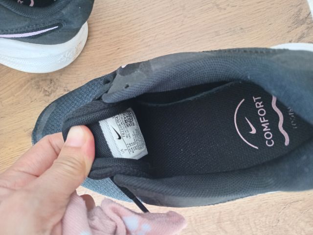 เบอ37รองเท้าใส่แค่2ครั้งยังใหม่ขายต่อครึ่งราคาคุ้มค่ะ ซื้อมา 1,400 ขายแค่ 800 รูปที่ 3