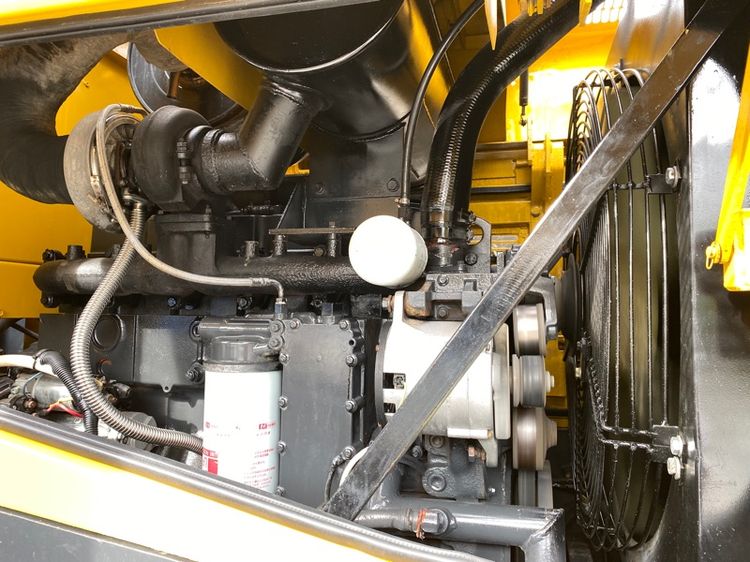 รถตักล้อยาง KOMATSU  รุ่น WA380-3 บุ้งกี๋ 3 คิว ยกสูง 3.9 ม. รถเก่านอกนำเข้า  รูปที่ 10