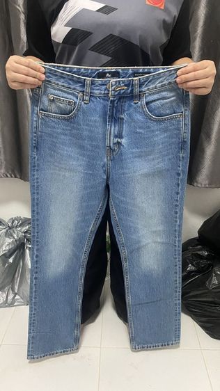 กางเกงยีนยี่ห้อแมคอย่างดียังไม่เคยใส่ขายต่อถูกมากครึ่งราคาค่ะเบอร์ L แถมนิยมยีนตัวละ2พัน1ตัวฟรีค่ะ รูปที่ 3