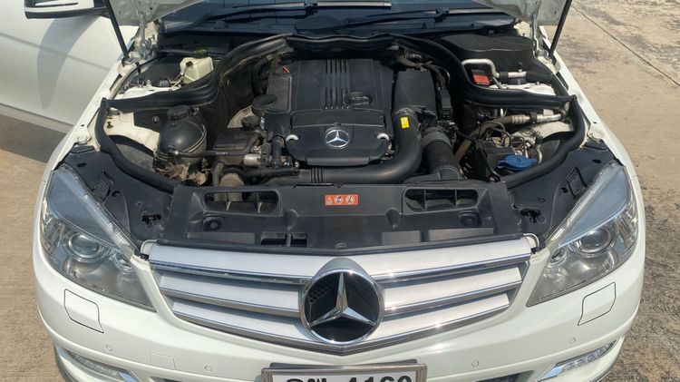 Mercedes-Benz C-Class 2010 C250 Sedan เบนซิน เกียร์อัตโนมัติ ขาว รูปที่ 4