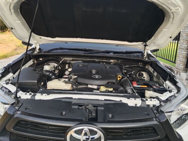 Toyota Hilux Revo 2020 2.4 J ดีเซล เกียร์ธรรมดา ขาว รูปที่ 4