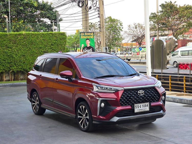 รถ Toyota Veloz 1.5 Premium สี แดง