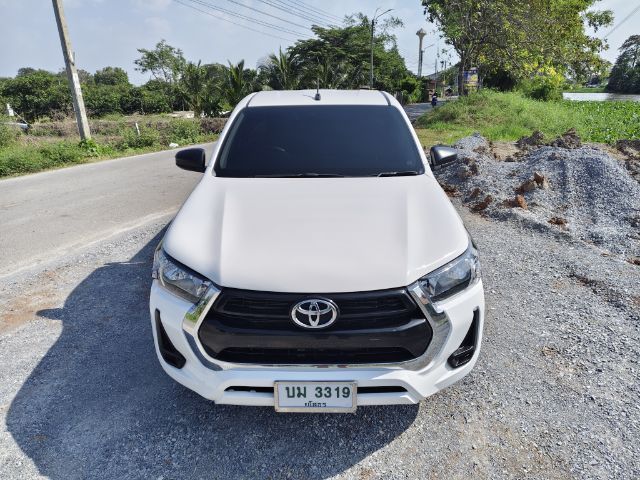 Toyota Hilux Revo 2023 2.8 J Plus ดีเซล เกียร์ธรรมดา รูปที่ 3