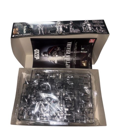 กัปตัน phasma (Star wars) รูปที่ 2