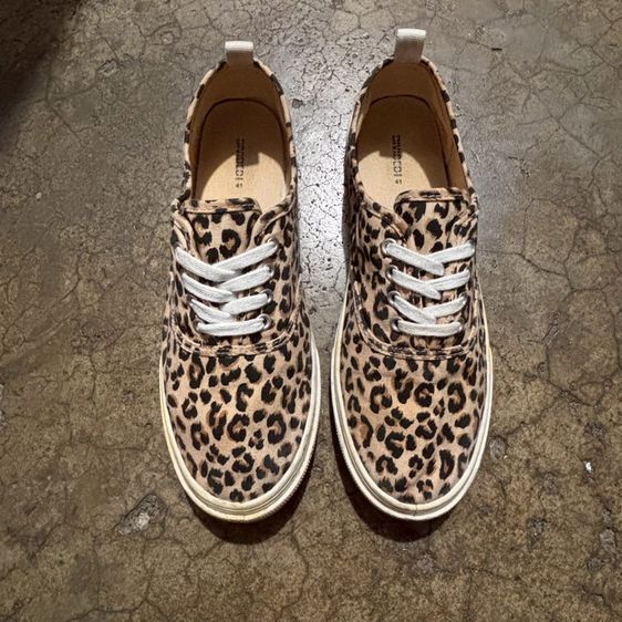 รองเท้า HM Divided Size 41 สภาพใหม่