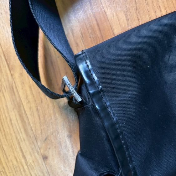 กระเป๋า Prada Black Nylon Crossbody Bag มือสอง รูปที่ 4