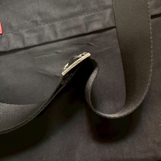 กระเป๋า Prada Black Nylon Crossbody Bag มือสอง รูปที่ 16