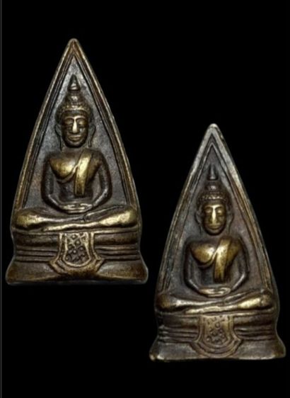 เหรียญหลวงพ่อโสธรพิมพ์สามเหลี่ยม
สองหน้าปี 2514
 