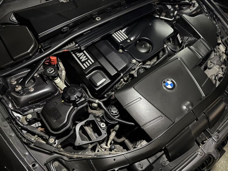BMW Series 3 2007 320i Sedan เบนซิน ไม่ติดแก๊ส เกียร์อัตโนมัติ เทา รูปที่ 4