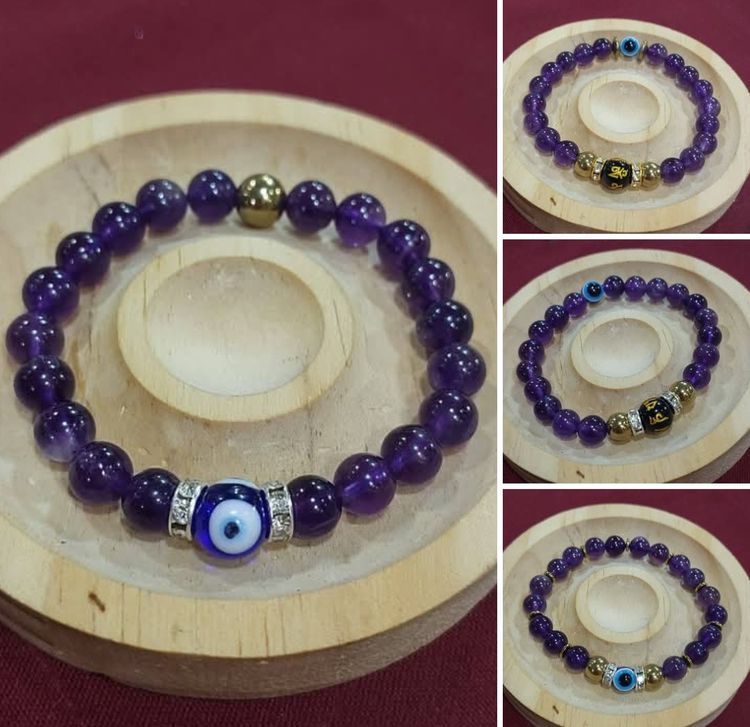 อัญมณี สร้อยข้อมือ Amethysts stone 8 mm คละแบบ ยาว 18 cm