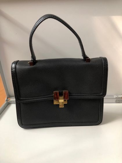 กระเป๋า charle  keith