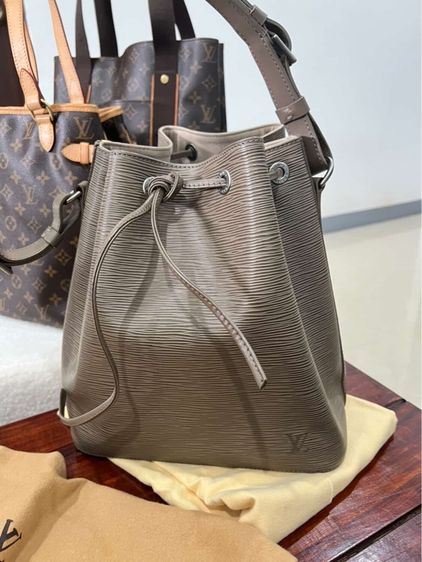 lv ขนมจีบสี pepper