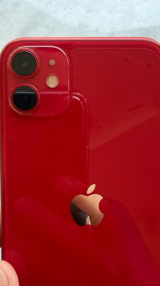 iPhone 11 (128GB) สีแดง Product RED สภาพนางฟ้า อุปกรณ์ครบกล่อง มือเดียว รูปที่ 3