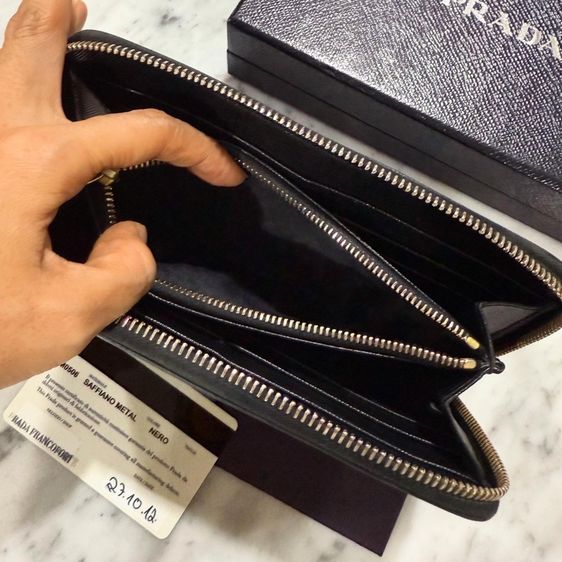 prada wallet รูปที่ 6
