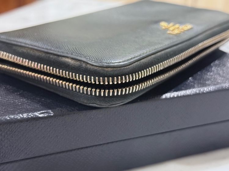prada wallet รูปที่ 4