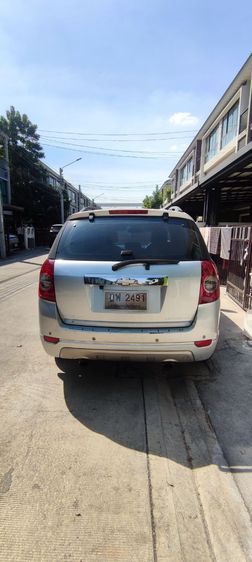 รถ Chevrolet Captiva 2.0 LS สี บรอนซ์เงิน