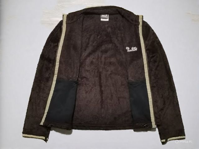 Jack Wolfskin Fleece
(Nanuk 300)​ รูปที่ 5