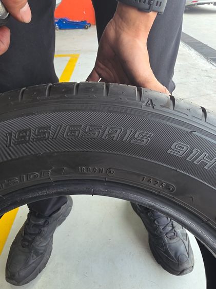 Dunlop วันที่ผลิตยาง 1625 สเปกยาง 195 65 R15 ขายยาง 1 เส้น 1000 บาท