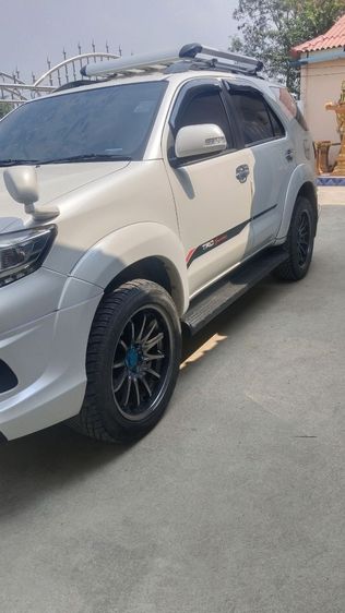 Toyota Fortuner 2015 3.0 V 4WD Utility-car ดีเซล ไม่ติดแก๊ส เกียร์อัตโนมัติ ขาว รูปที่ 4