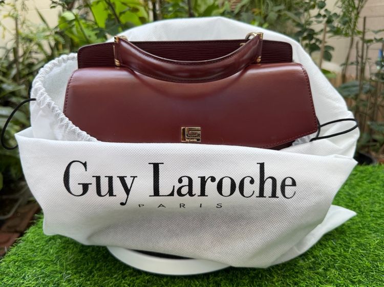 กระเป๋า Guy Laroche Paris แท้ สีเบอร์กันดี (Burgundy) มือสอง สภาพสวยมาก