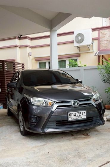Toyota Yaris 2017 1.2 E Sedan เบนซิน ไม่ติดแก๊ส เกียร์อัตโนมัติ เทา รูปที่ 2