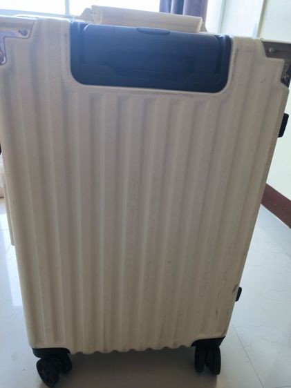 กระเป๋าเดินทาง สีขาว ขนาด 24 นิ้ว (24 ซม. × 37 ซม. × 52 ซม.) รูปที่ 2