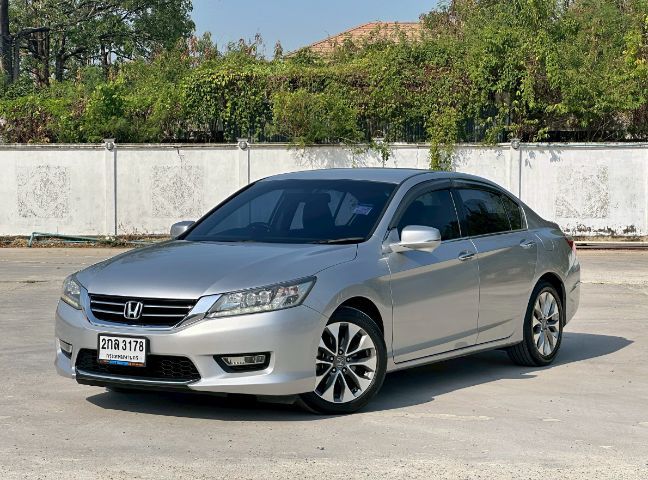 Honda Accord 2013 2.4 EL NAVI Sedan āđāļāļāļāļīāļ āđāļĄāđāļāļīāļāđāļāđāļŠ āđāļāļĩāļĒāļĢāđāļāļąāļāđāļāļĄāļąāļāļī āļāļĢāļāļāļāđāđāļāļīāļ āļĢāļđāļāļāļĩāđ 3