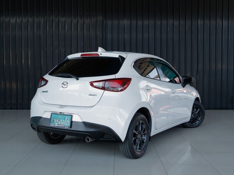 Mazda Mazda 2 2018 1.3 Sports High Connect Sedan เบนซิน ไม่ติดแก๊ส เกียร์อัตโนมัติ ขาว รูปที่ 4