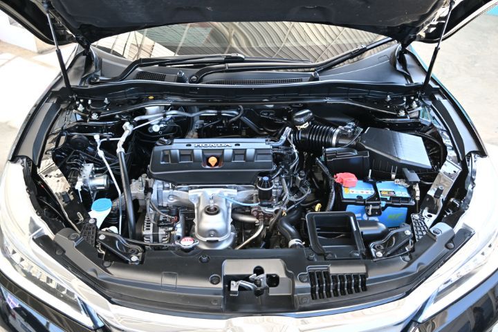 Honda Accord 2019 2.0 EL Sedan เบนซิน เกียร์อัตโนมัติ ดำ รูปที่ 4