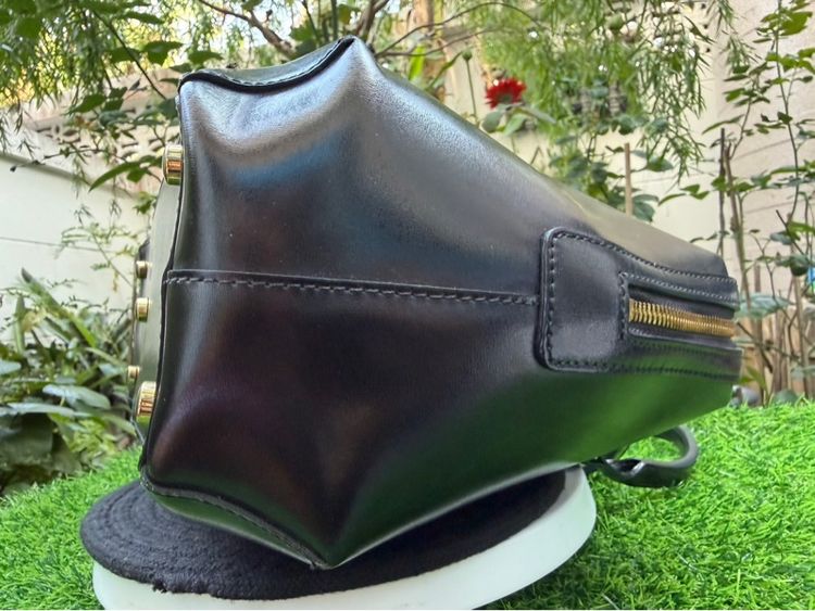 Guy Laroche กระเป๋าหนังแท้ สีดำ สภาพดีมาก พร้อมถุงผ้า 🔥 รูปที่ 8