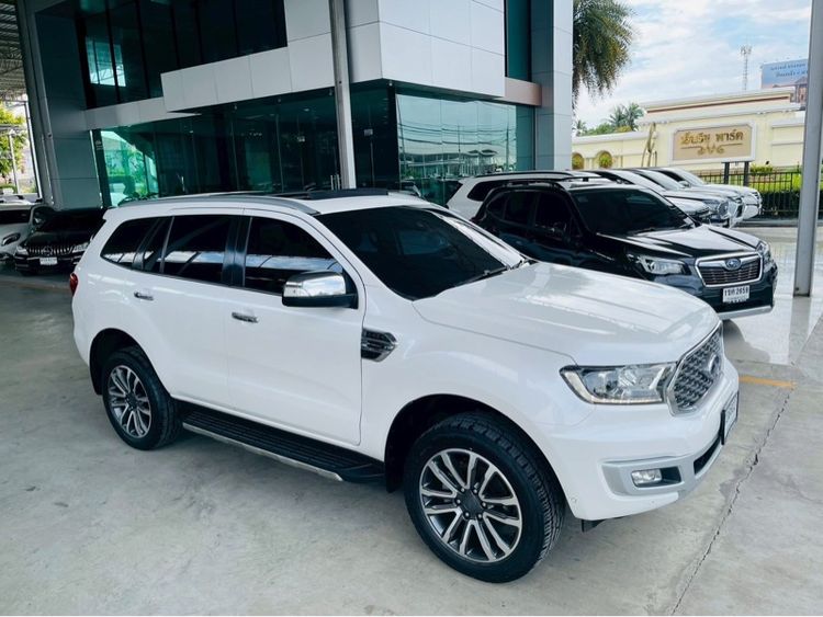 รถ Ford Everest 2.0 Titanium Plus 4WD สี ขาว