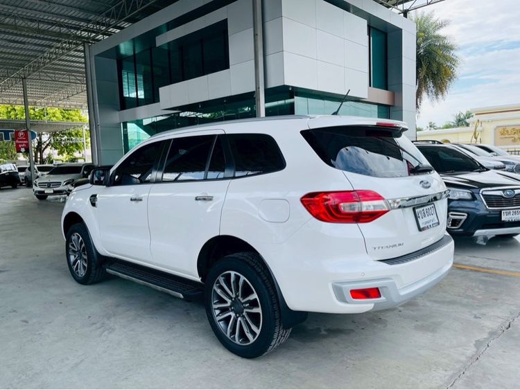 Ford Everest 2022 2.0 Titanium Plus 4WD Utility-car ดีเซล ไม่ติดแก๊ส เกียร์อัตโนมัติ ขาว รูปที่ 4