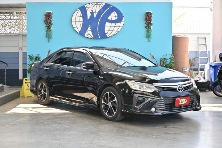 รถ Toyota Camry 2.0 G Extremo สี ดำ
