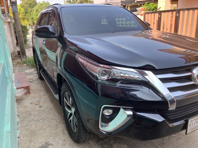 Toyota Fortuner 2018 2.4 V 4WD ดีเซล เกียร์อัตโนมัติ ดำ รูปที่ 2